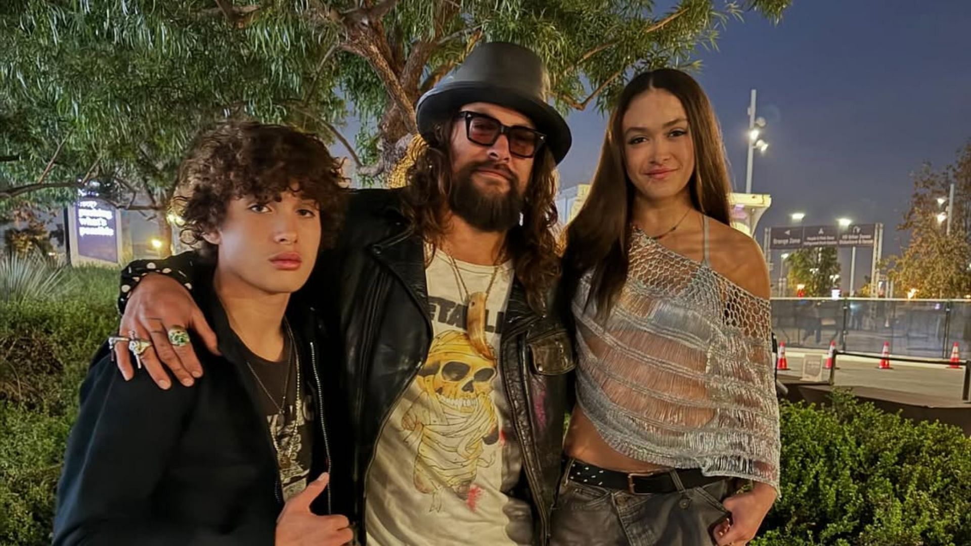 Jason Momoa with children Nakoa-Wolf and Lola lolani (Image via Instagram/@prideofgypsies)